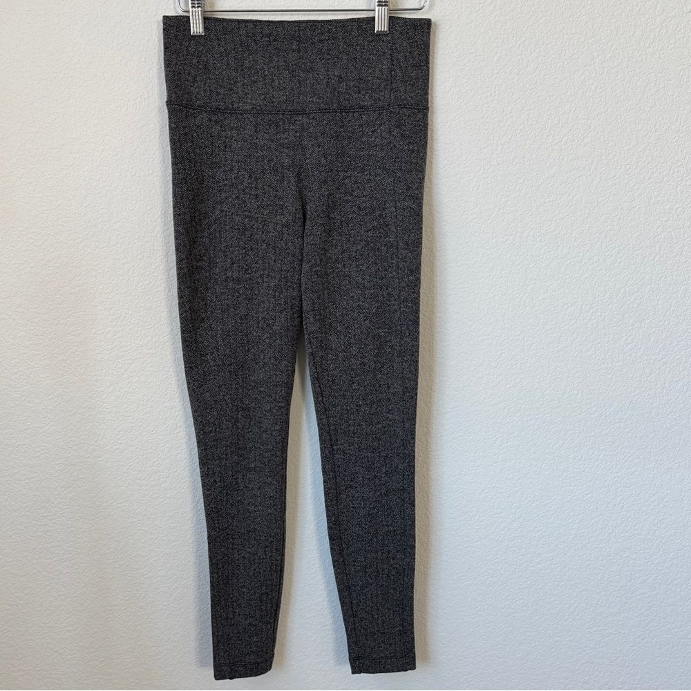 Athleta‎ Women's Delancey Black and White Herringbone Tights Leggings, size XS